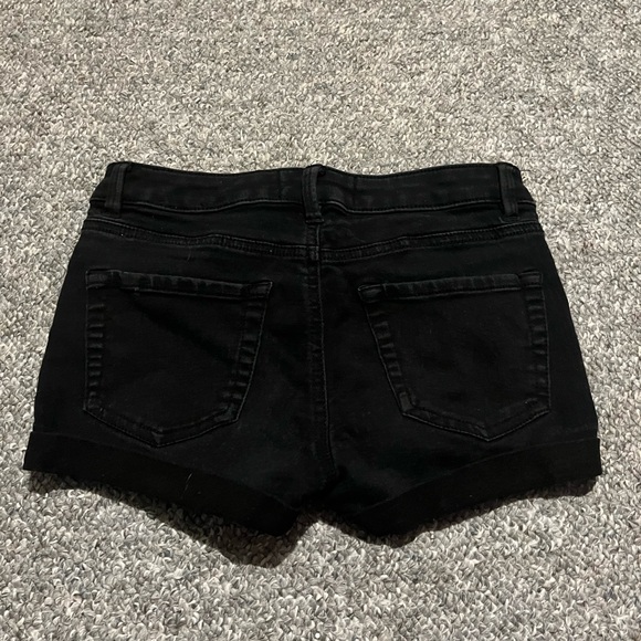 ARDENE shorts size 0 - Picture 2 of 4